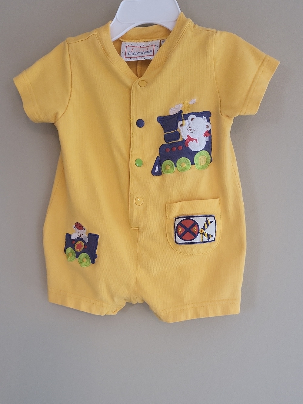 Vintage bright yellow embrodiered short romper
